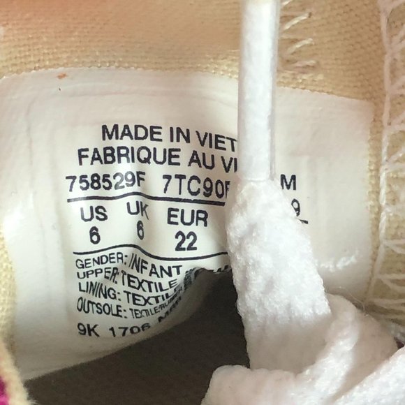 Converse All Star Sneakers Size 6 - Picture 2 of 5